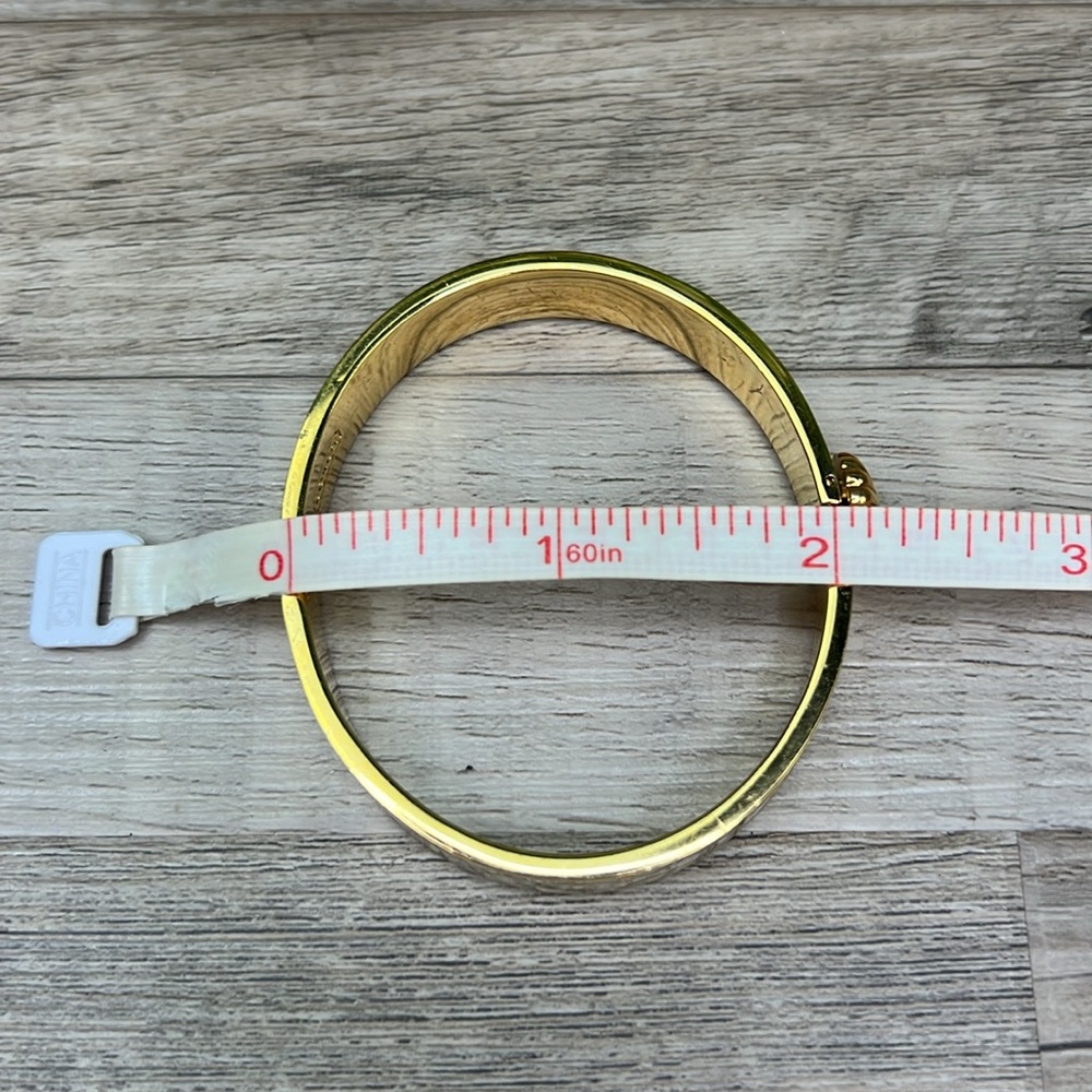 Coach Signature C Seashell Gold Plated White Bangle Clasp Bracelet, Authentic - Picture 13 of 15